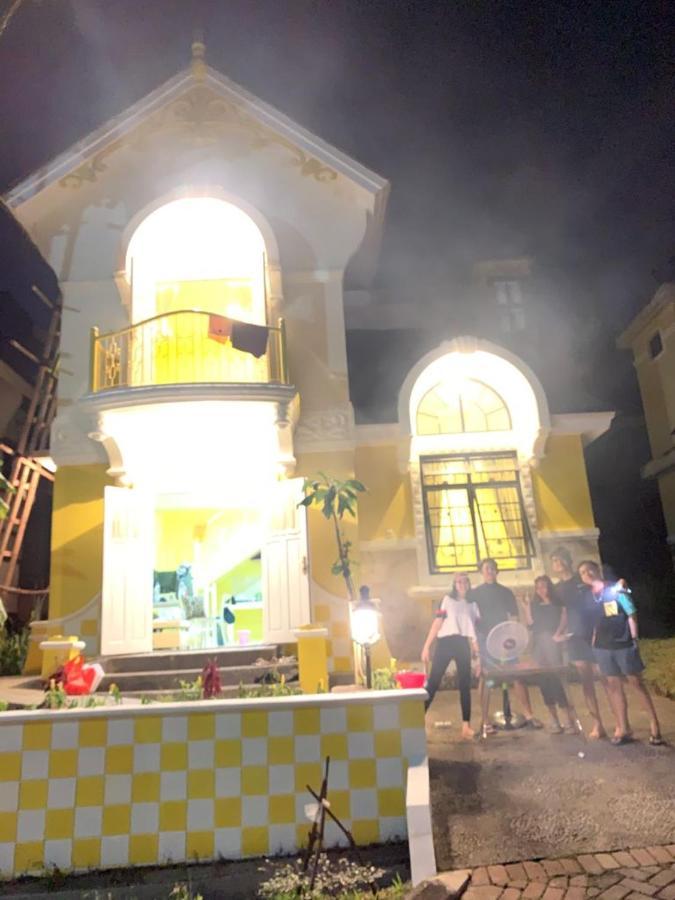 Villa Wubao Kota Bunga 3 Kamar Harga Budget Cinengangirang المظهر الخارجي الصورة